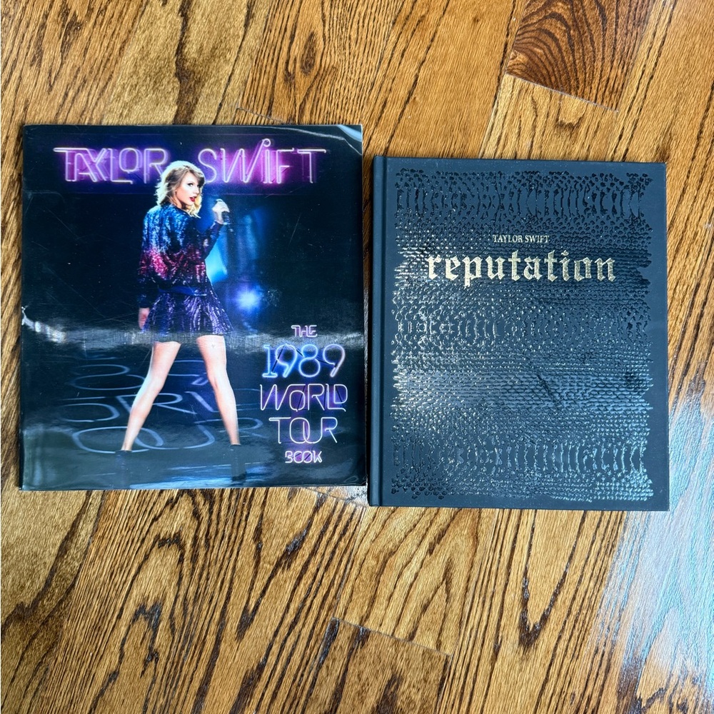 Taylor Swift Tour Books Set